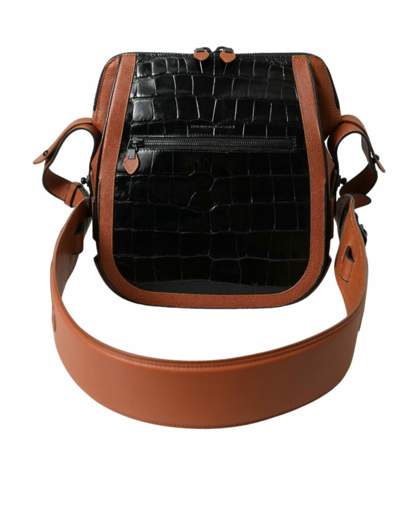 Balenciaga Elegant Crocodile Leather Crossbody Bag - Image 2