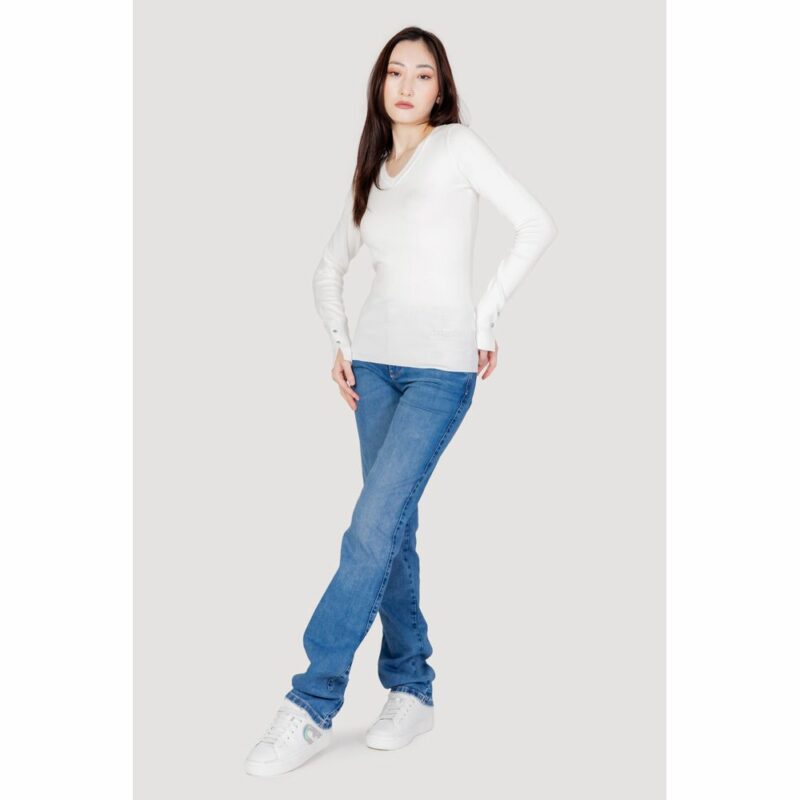 Guess White Cotton Tops & T-Shirt - Image 4