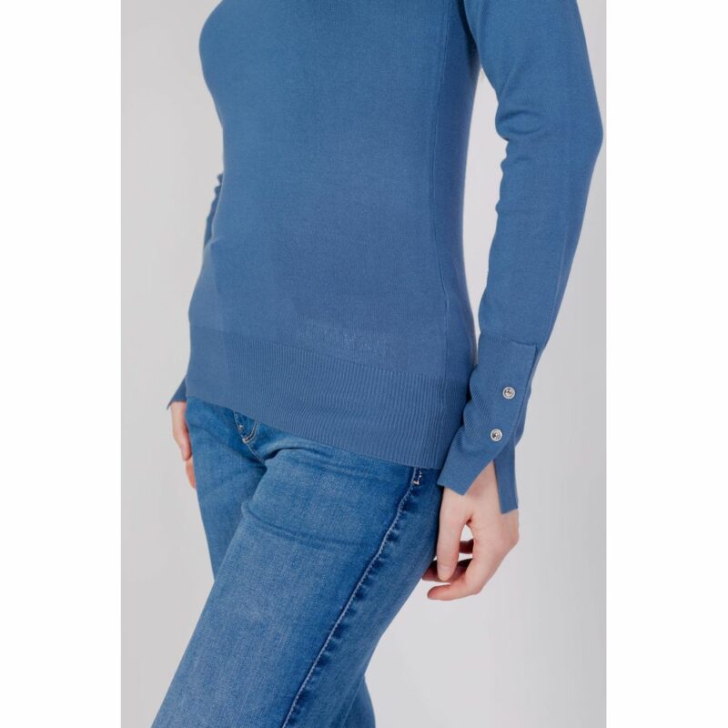 Guess Blue Cotton Tops & T-Shirt - Image 4
