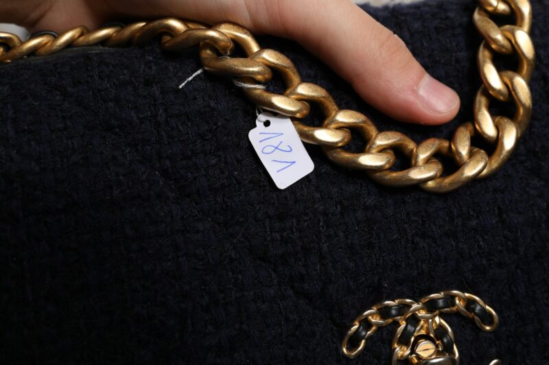 Chanel Dark Blue Medium Flap Tweed CC Gold Gray Chain Shoulder Bag - Image 7